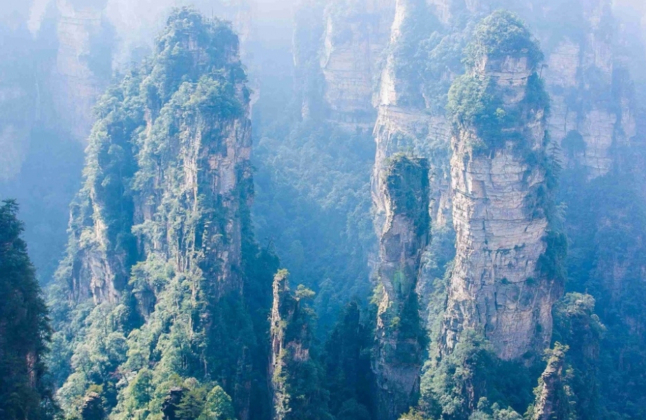  湖南武陵源：世界罕见的石英砂岩峰林峡谷地貌