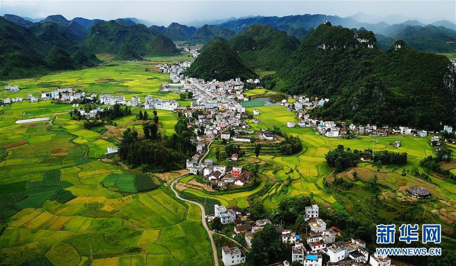 广西桂林：山村秋色美